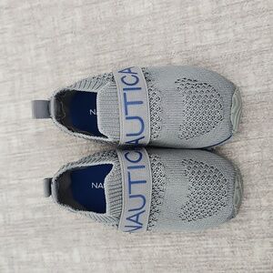 NAUTICA baby boy shoes size 4.